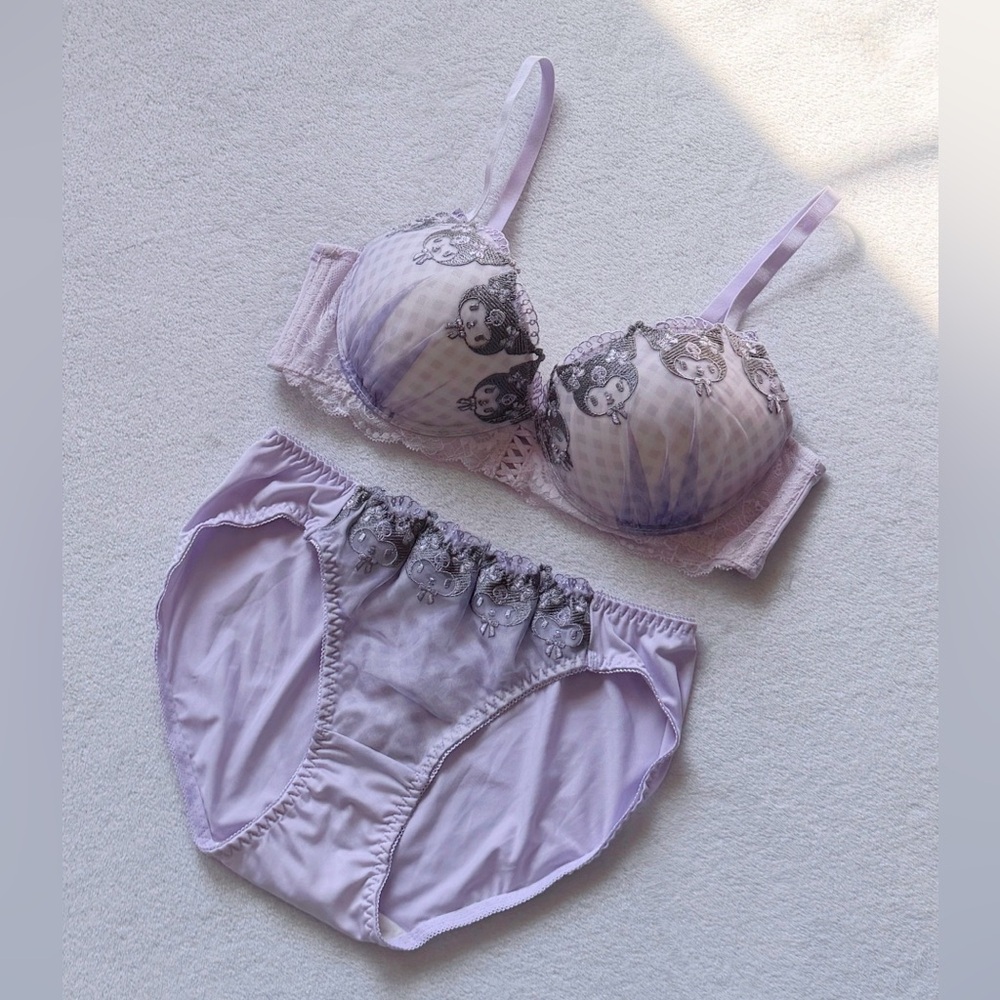 Sold Out! SANRIO KUROMI Japanese Authentic Limited Embroidery Bra Panty Set